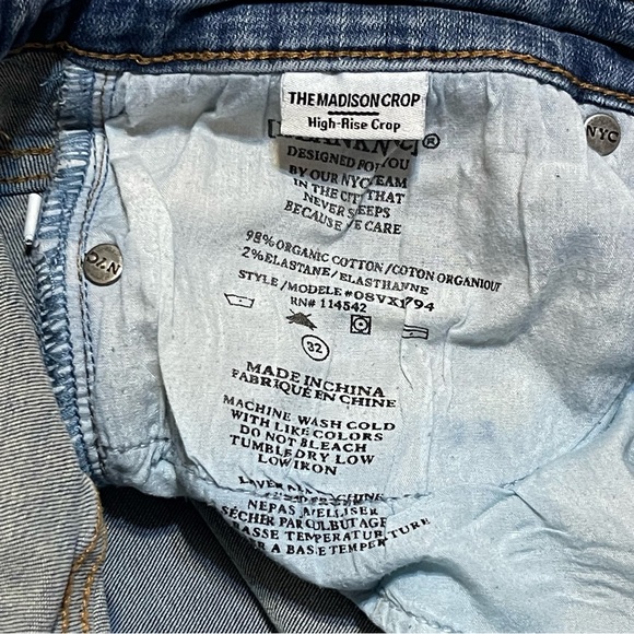 Blank NYC The Madison High Rise Crop Distressed Straight Leg Jeans Size 32 - Picture 11 of 11